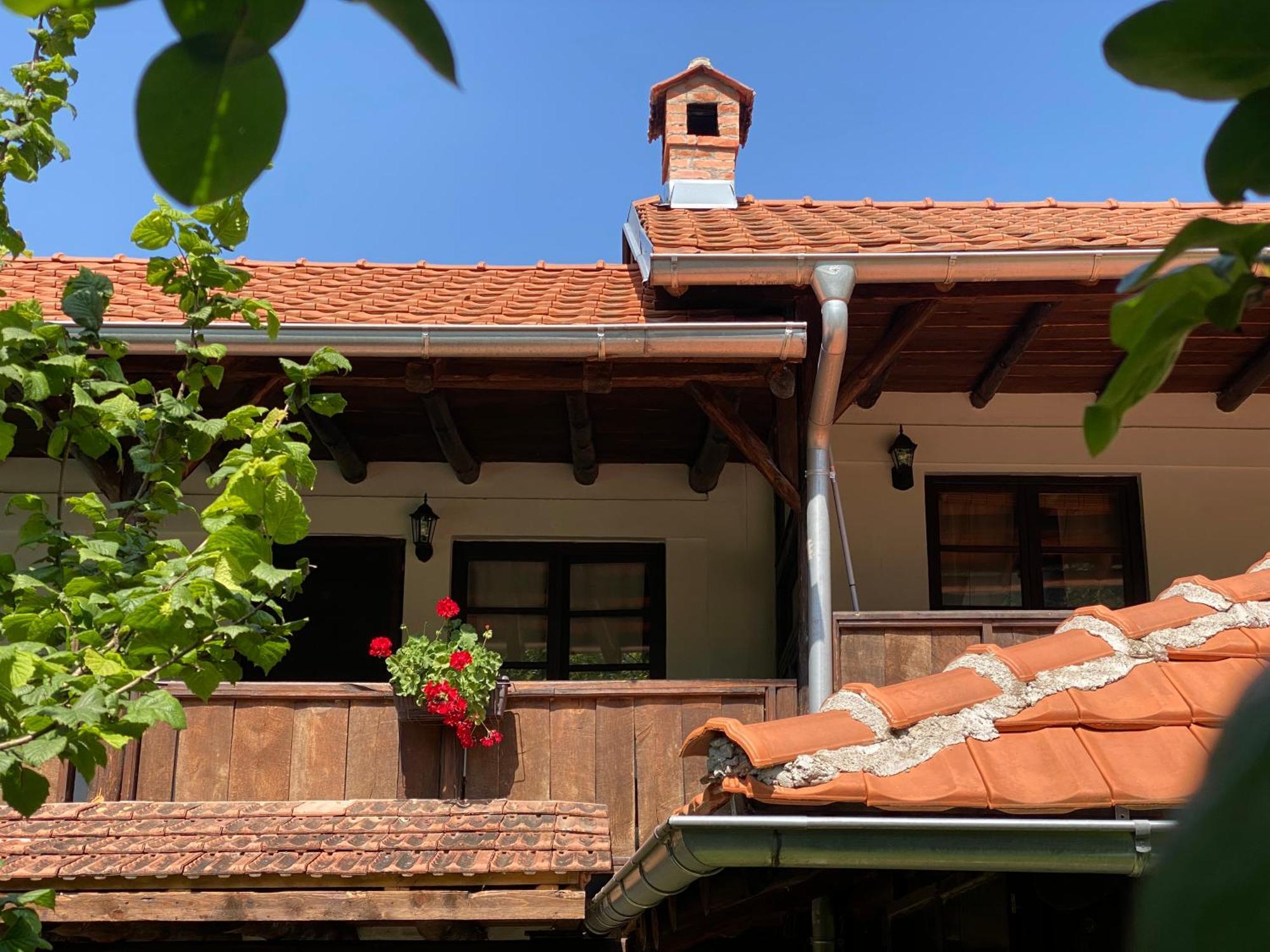 Konak Tosa Poganovo Exterior foto